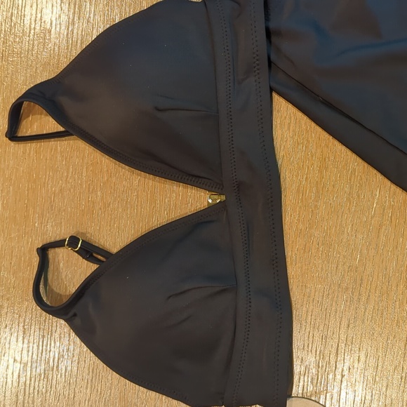 Basic Black Bikini - Picture 2 of 8